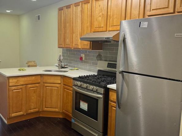 2508 S 7TH Street, Philadelphia PA 19148