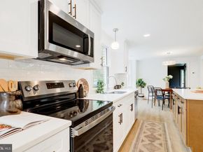 300 Walnut Place, Havertown PA 19083