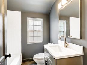 300 Walnut Place, Havertown PA 19083