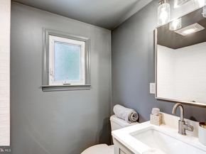300 Walnut Place, Havertown PA 19083