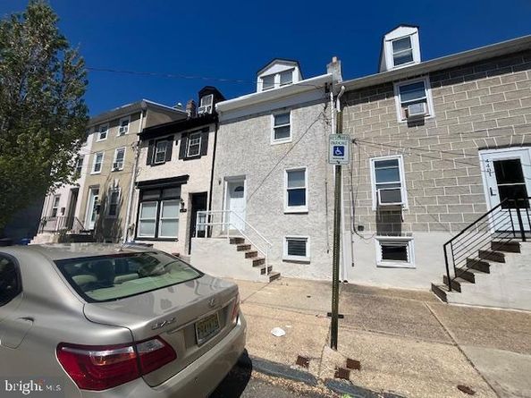 4401 Baker Street, Philadelphia PA 19127
