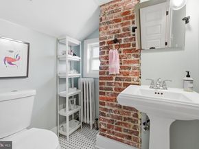 2211 R Street SE, Washington DC 20020