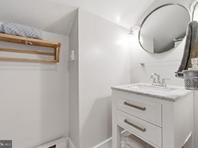 2211 R Street SE, Washington DC 20020