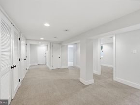 2211 R Street SE, Washington DC 20020