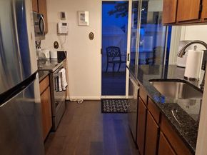 151 Edinburgh Square, Sterling VA 20164