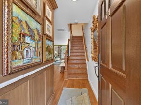 711 W Abingdon Court, Alexandria VA 22314