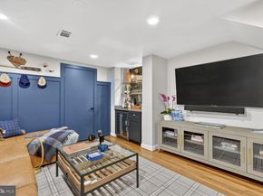 711 W Abingdon Court, Alexandria VA 22314