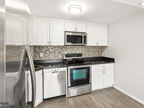 1806 Beacon Hill Drive 1806, Southampton PA 18966