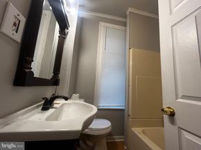 864 E Chelten Avenue, Philadelphia PA 19138