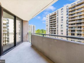 4620 N Park Avenue 902W, Chevy Chase MD 20815