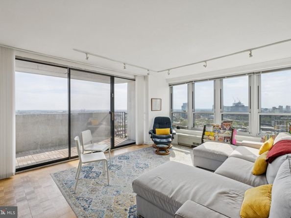 224 W Rittenhouse Square 241213, Philadelphia PA 19103