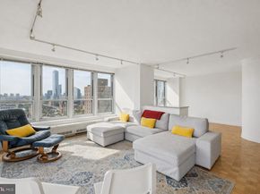 224 W Rittenhouse Square 241213, Philadelphia PA 19103