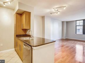 1021 N Garfield Street 804, Arlington VA 22201