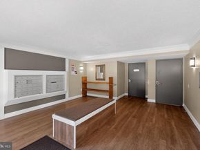 7640 Tremayne Place 102, Mclean VA 22102