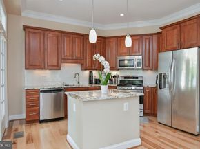1023 N Royal Street 116, Alexandria VA 22314