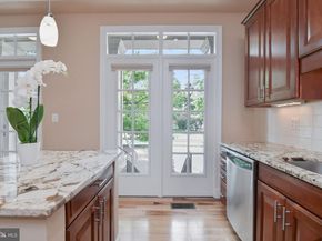 1023 N Royal Street 116, Alexandria VA 22314