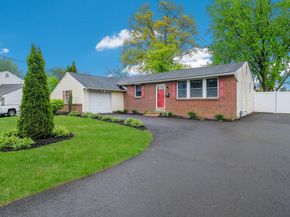 717 Longstreth Road, Warminster PA 18974