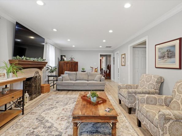 609 San Marino Avenue, Bryn Mawr PA 19010