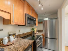 350 9TH Street SE 26, Washington DC 20003