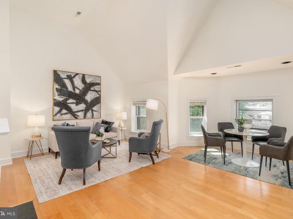 350 9TH Street SE 26, Washington DC 20003