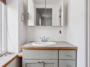 930 Locust Street, Philadelphia PA 19107