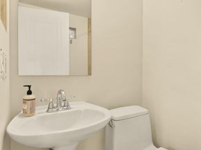 1661 Crescent Place NW 102W, Washington DC 20009