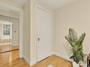 1661 Crescent Place NW 102W, Washington DC 20009