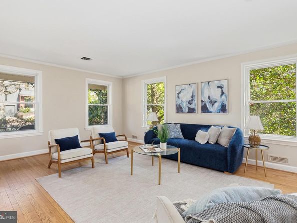 5523 Uppingham Street, Chevy Chase MD 20815