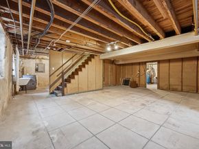 326 Winding Way, Merion Station PA 19066