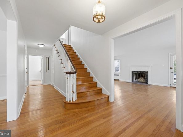 326 Winding Way, Merion Station PA 19066