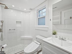 2343 N Fillmore Street, Arlington VA 22207