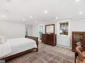 2343 N Fillmore Street, Arlington VA 22207