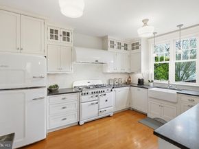 2343 N Fillmore Street, Arlington VA 22207