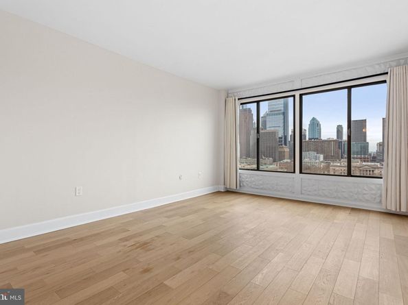 2001 Hamilton Street 1622, Philadelphia PA 19130