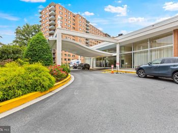 4201 Cathedral Avenue NW