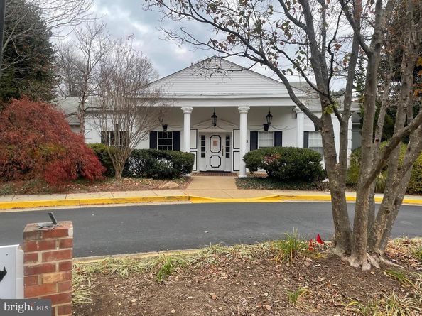 7640 Provincial Drive 204, Mclean VA 22102