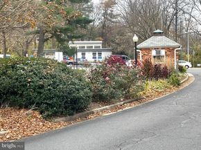 7640 Provincial Drive 204, Mclean VA 22102