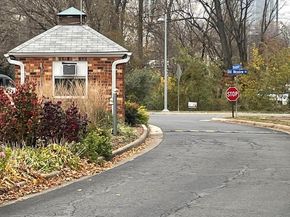 7640 Provincial Drive 204, Mclean VA 22102