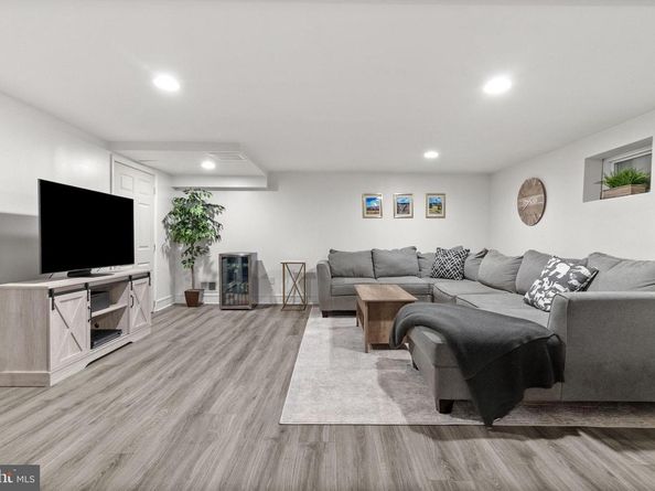 945 Church Road, Springfield PA 19064