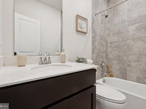 140A Gaslight Alley, Bensalem PA 19020