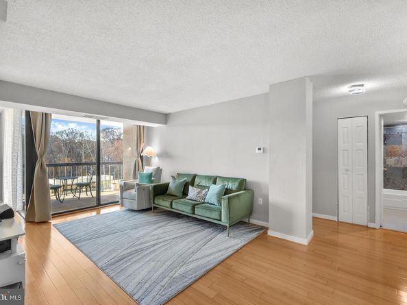 4500 S Four Mile Run Drive 222, Arlington VA 22204