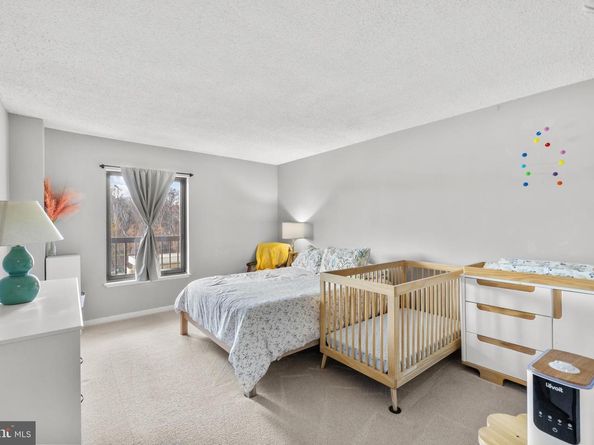 4500 S Four Mile Run Drive 222, Arlington VA 22204