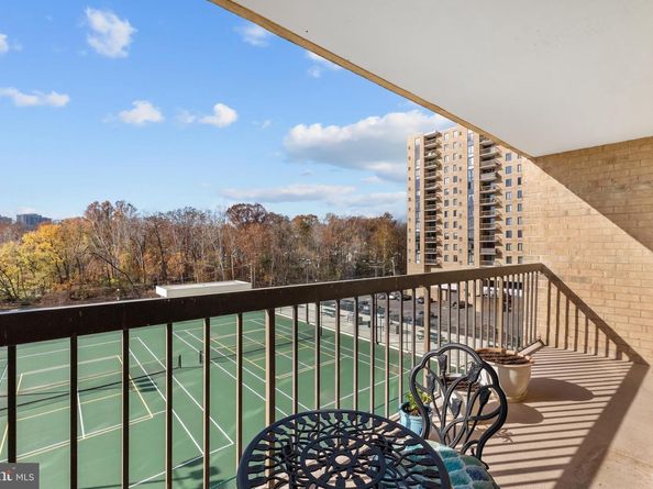 4500 S Four Mile Run Drive 222, Arlington VA 22204