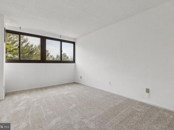 5911 Edsall Road 801, Alexandria VA 22304