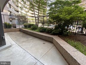 1200 Crystal Drive 214, Arlington VA 22202