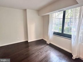 1200 Crystal Drive 214, Arlington VA 22202