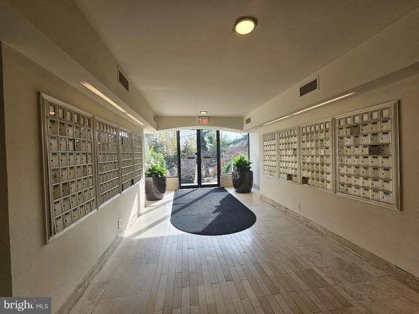 301 N Beauregard Street N 1210, Alexandria VA 22312