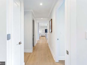 6718 Lowell Avenue 406, Mclean VA 22101