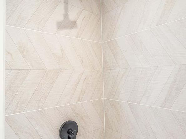 6718 Lowell Avenue 406, Mclean VA 22101