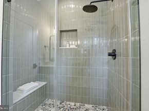 2530 Stuart Place, Falls Church VA 22046
